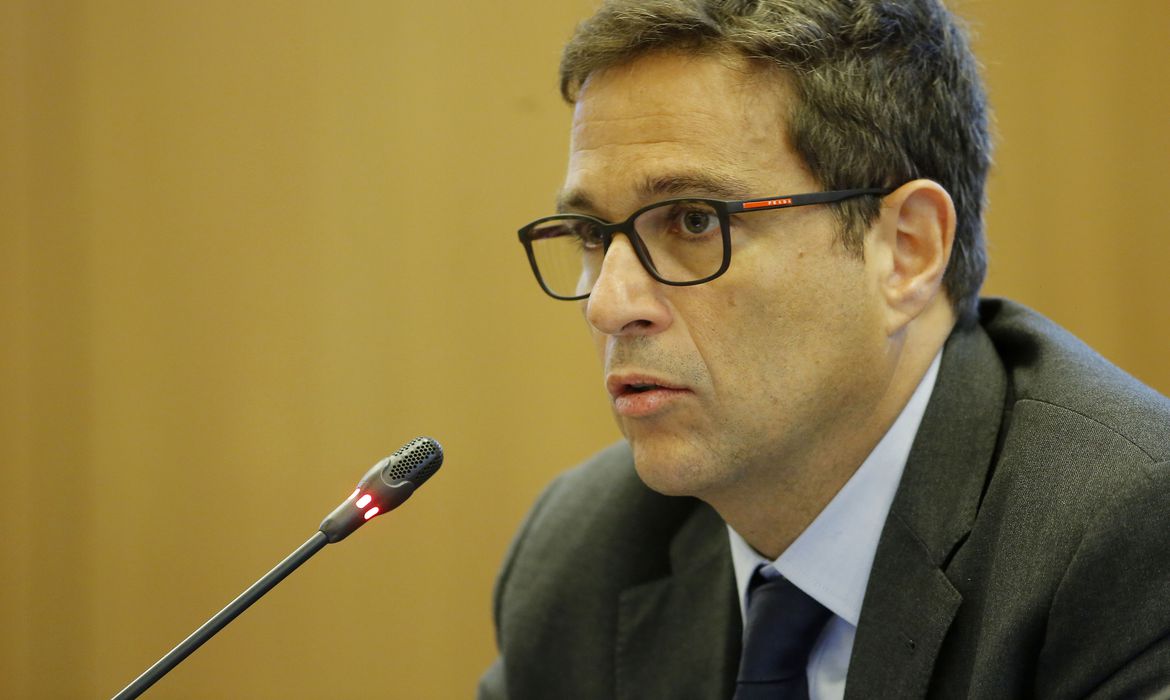 Presidente do BC projeta fim da alta dos juros e deixa o mercado otimista
