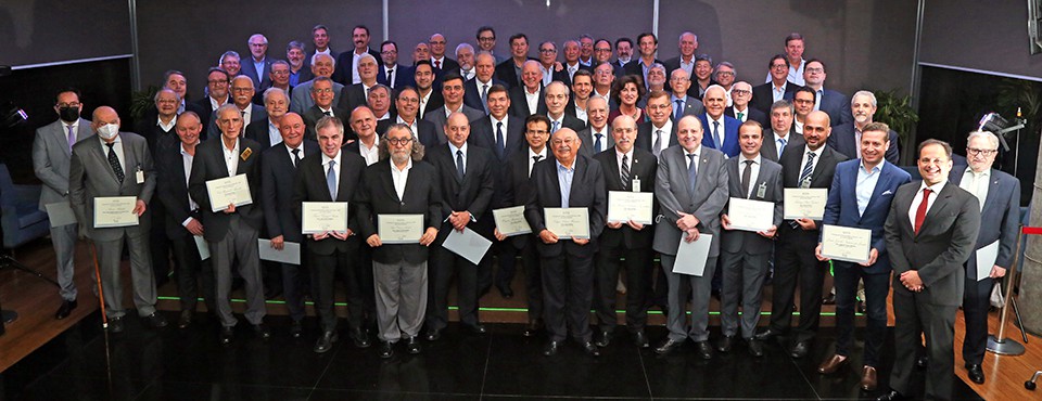 Nova diretoria eleita é diplomada