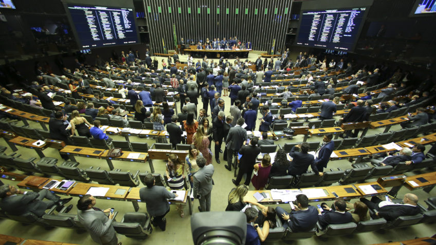 Congresso salva Plano Safra e dá R$ 7 bilhões