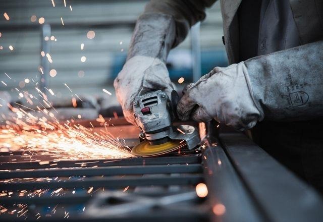 Produção Industrial aumentou 0,7% em fevereiro