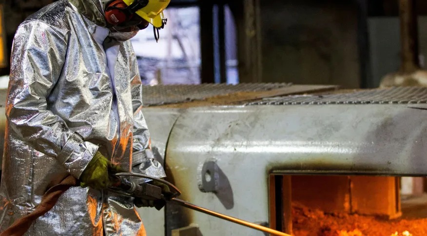 Indústria contrata mais de 127 mil funcionários