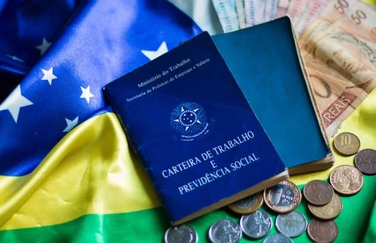 MP 873/2019 Altera CLT e Aproxima Sindicatos de seus Representados
