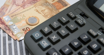 Atividade econômica desacelera e cresce 0,43% no 2º trimestre